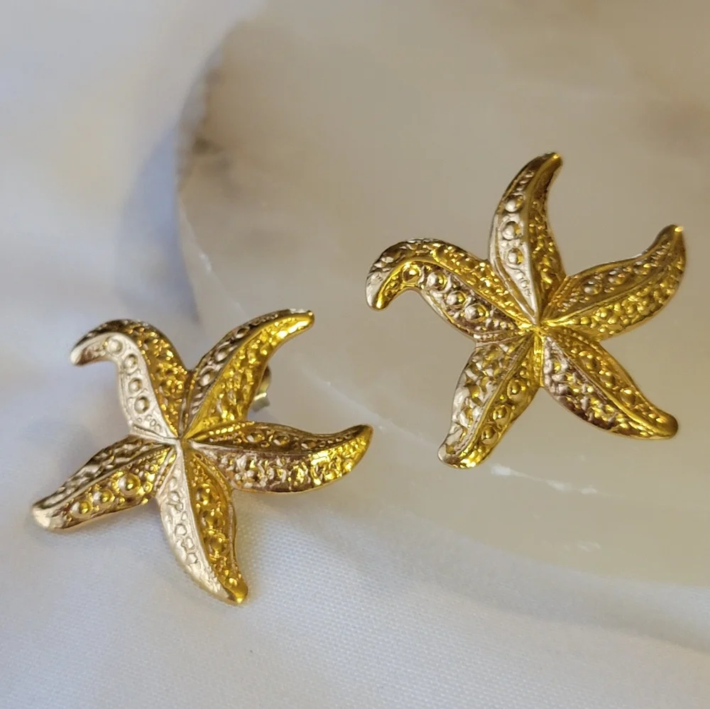 Vintage Gold Starfish Earrings Nautical Beach Sea 80s